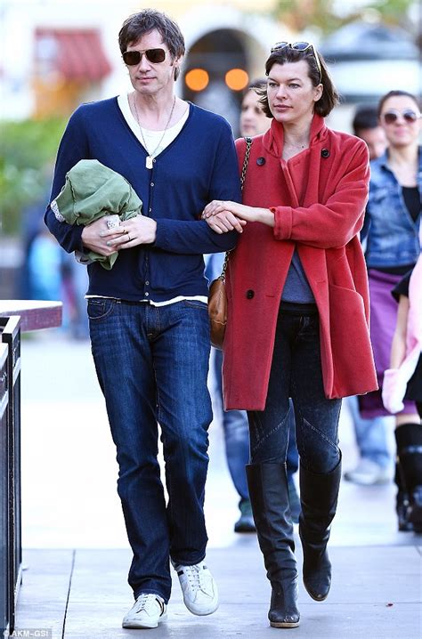 milla jovovich boyfriend.